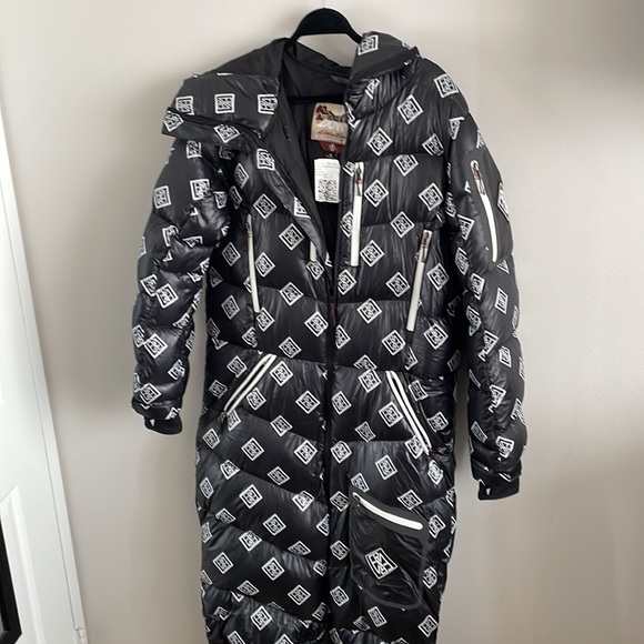 NWT Eddie Bauer X Baja East Down Snowsuit - Picture 4 of 9